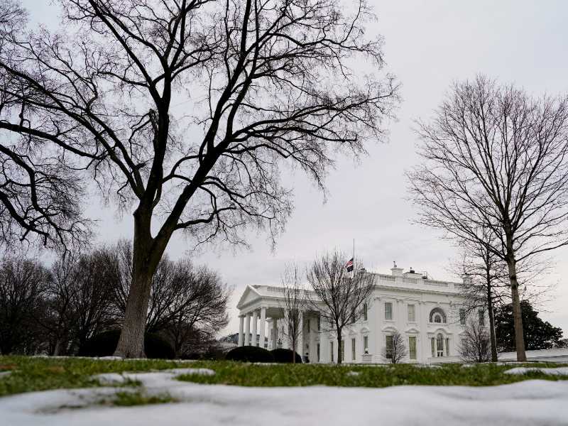 Trump plans executive orders to power AI growth in economic race