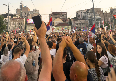 Serbia: Protesters face police repression as actions continue into their 8th month