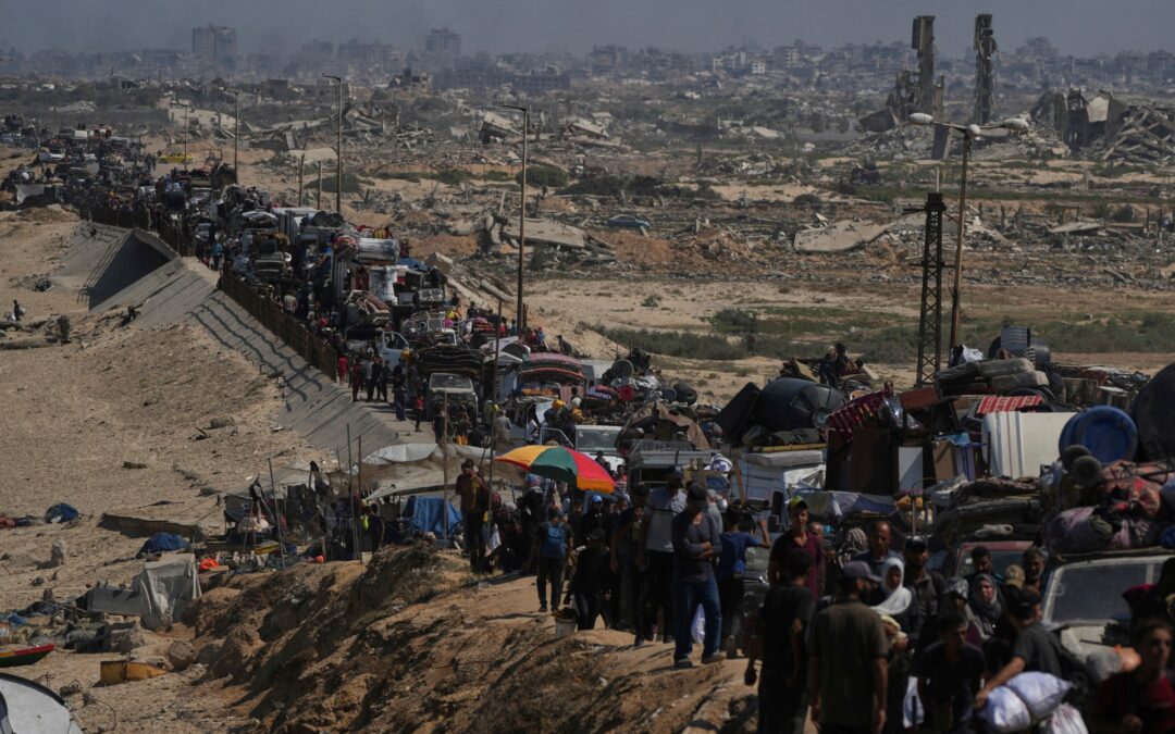Thousands of Palestinians flee as Israeli bombs rain down on Gaza City