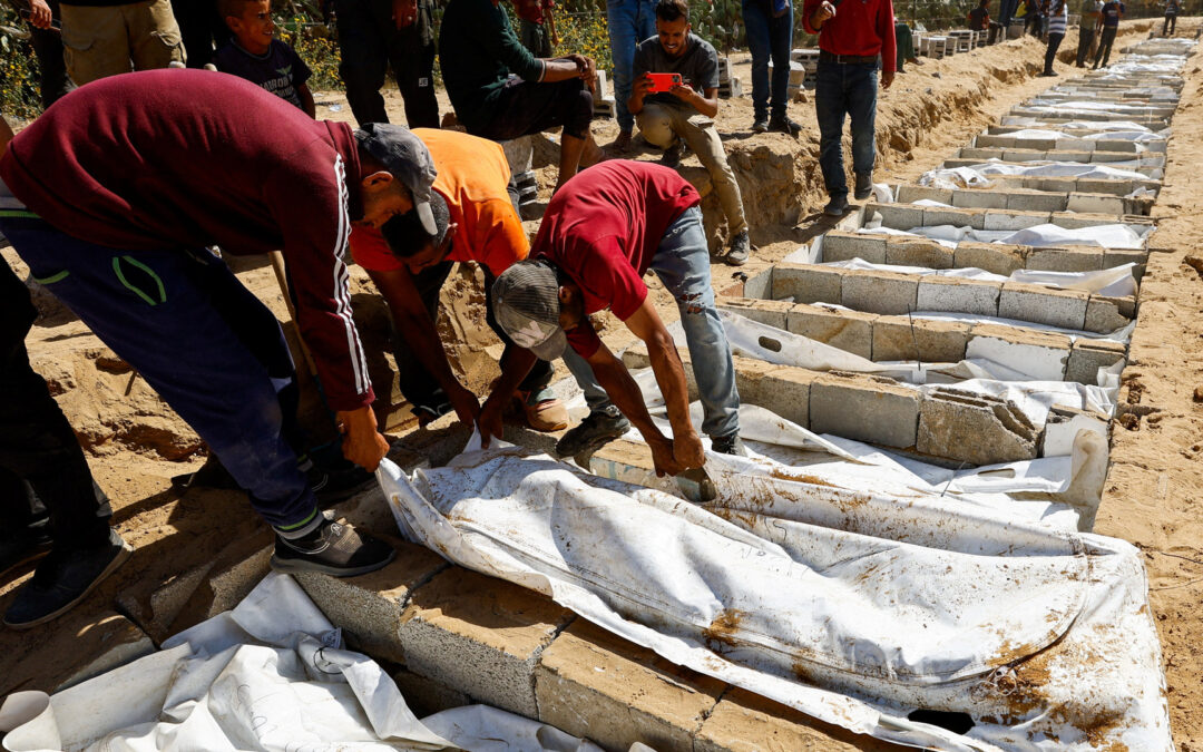 Palestinians hold mass funeral for 54 unidentified prisoners