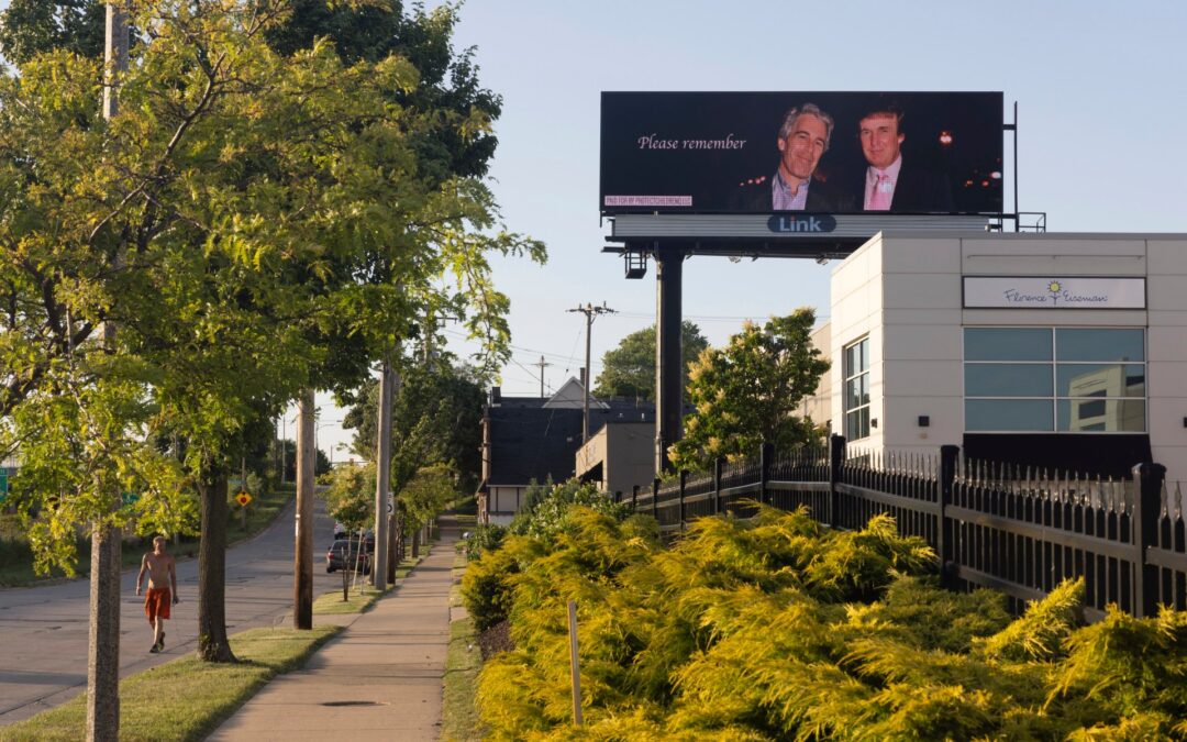 Did Trump spend 2017 Thanksgiving with Epstein?