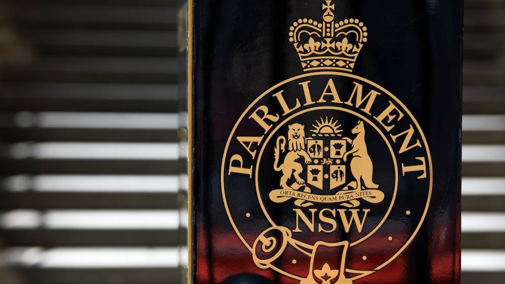 HR stuff-up kept public servant on NSW agency payroll three years after leaving