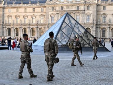 Paris prosecutor: 2 Louvre heist suspects had prior theft conviction together