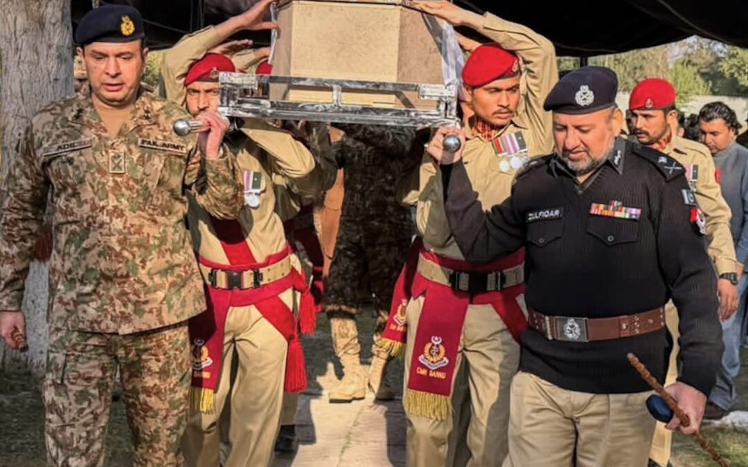 Bomb kills three Pakistani police officers close to Afghan border