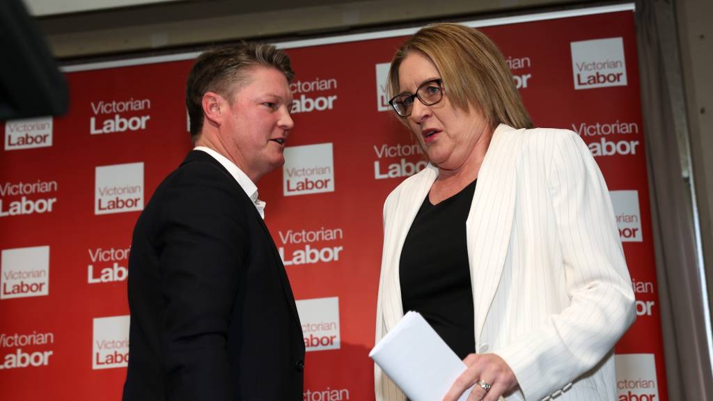 Mental health bid to help Victorian students cope with screentime