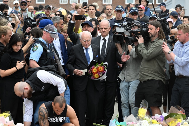 Politicians are washing their hands of Bondi with rushed gun laws