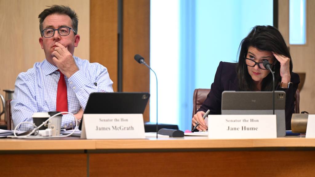 Email gaffe raises confidentiality concerns during estimates