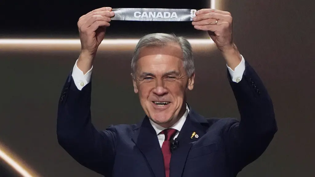 Almost 70,000 Canadian public servants offered the door