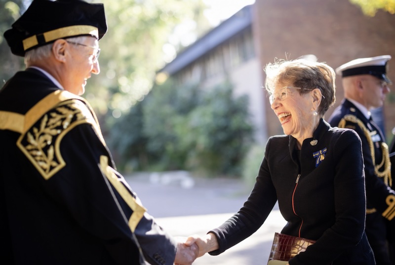 ICAC investigating University of Wollongong as chancellor grilled at Inquiry