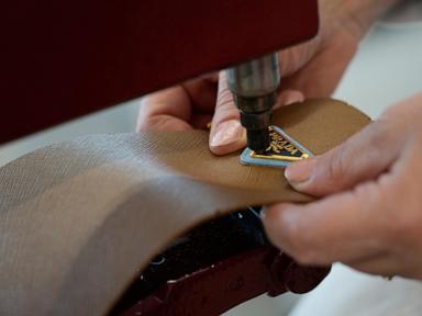 Prada Group says it has purchased fashion rival Versace in a deal worth nearly $1.4B