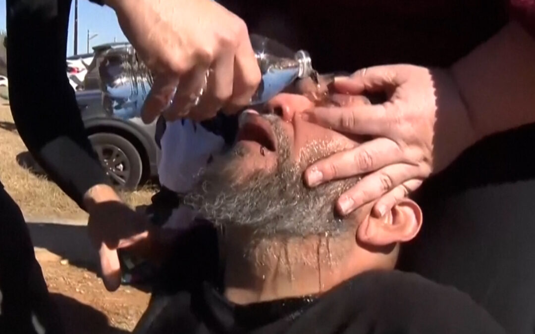 Anti-ICE protesters tear-gassed outside Texas detention centre