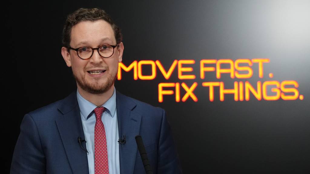 UK to reopen Whitehall’s public administration school