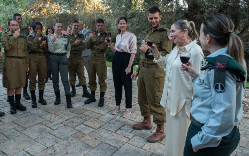 United Israel Appeal. Charity channels tax free donations direct to IDF soldiers