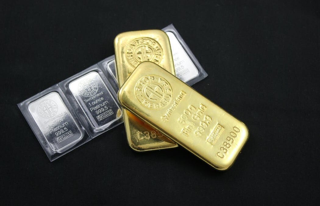 Silver and gold hit record highs – then crashed. Before joining the rush, you need to know this