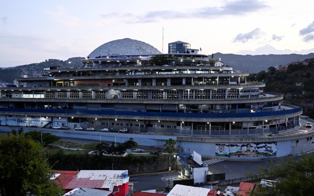 Venezuela rights activist Javier Tarazona freed amid prisoner release