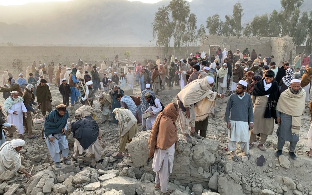 Pakistan ‘kills dozens’ in air strikes on Afghanistan