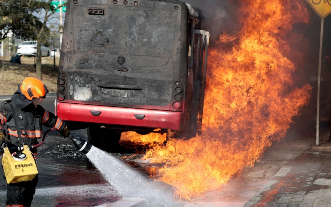 Mexico descends into violence after cartel leader ‘El Mencho’ killed