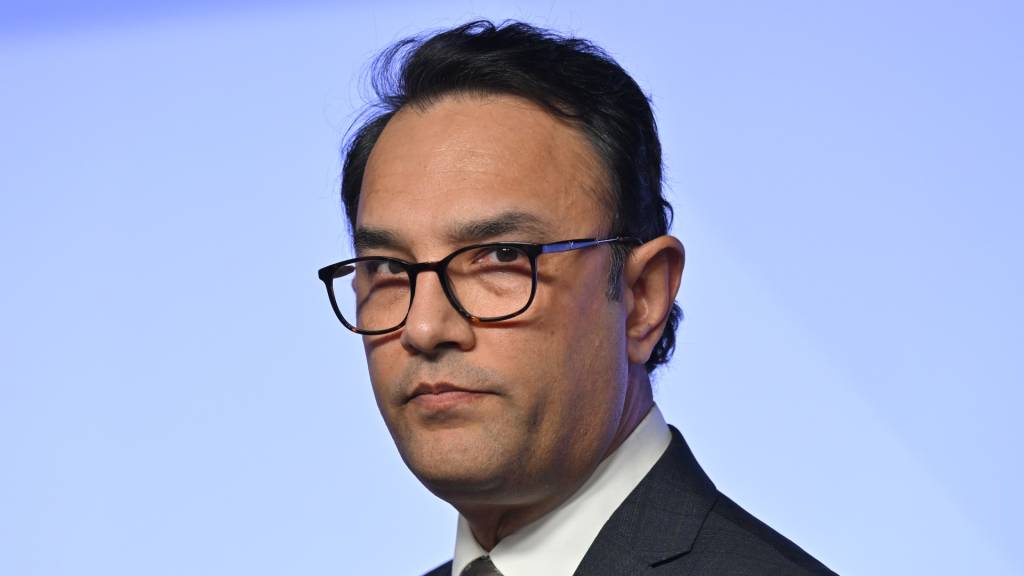 Closing the Afghan embassy is the wrong decision