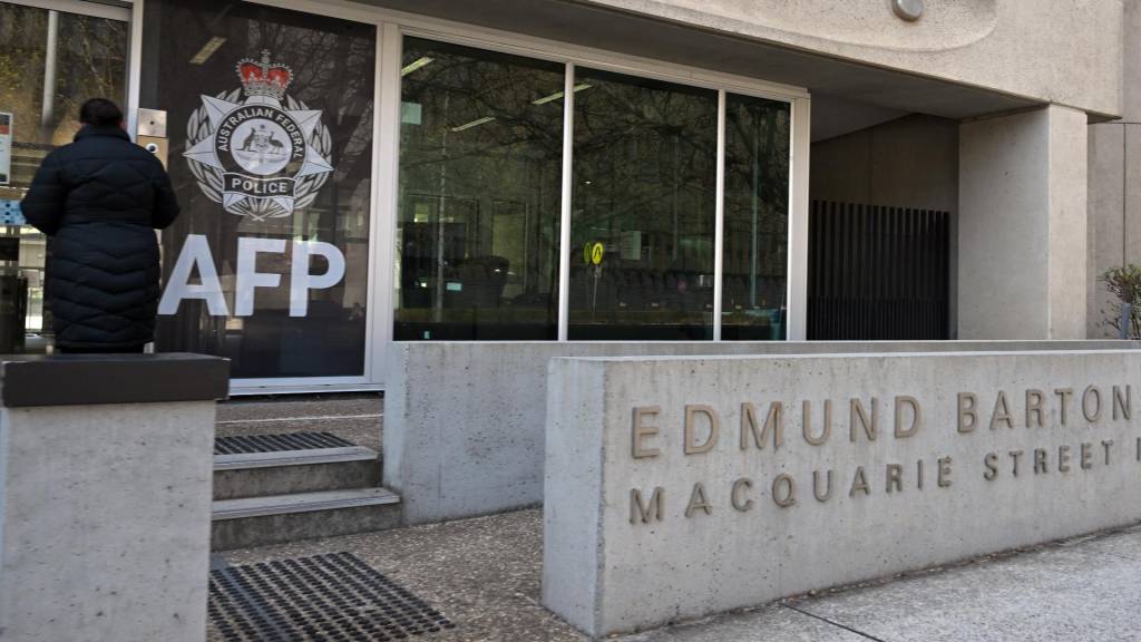 AFP delays national police check project