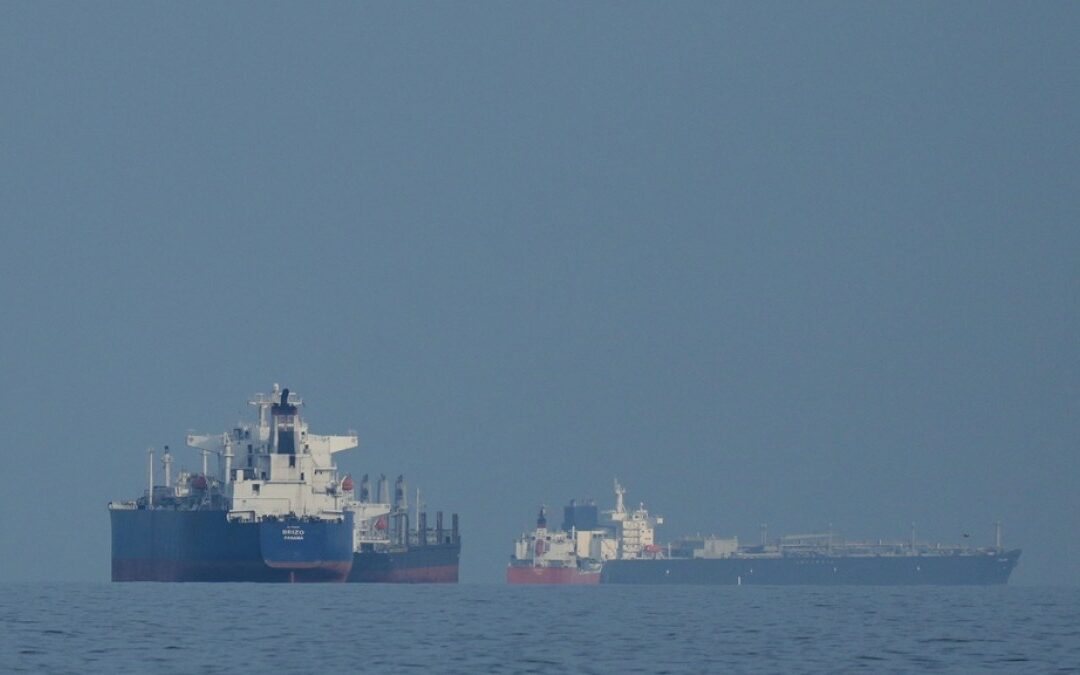 US military ‘not ready’ to escort oil ships through Hormuz, official says