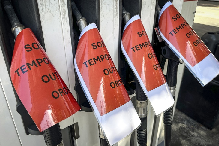 Labor backflips on fuel excise as crisis intensifies