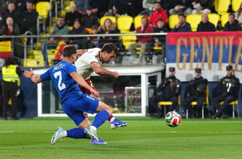 White is hero and villain on England return, Germany’s Wirtz destroys Swiss