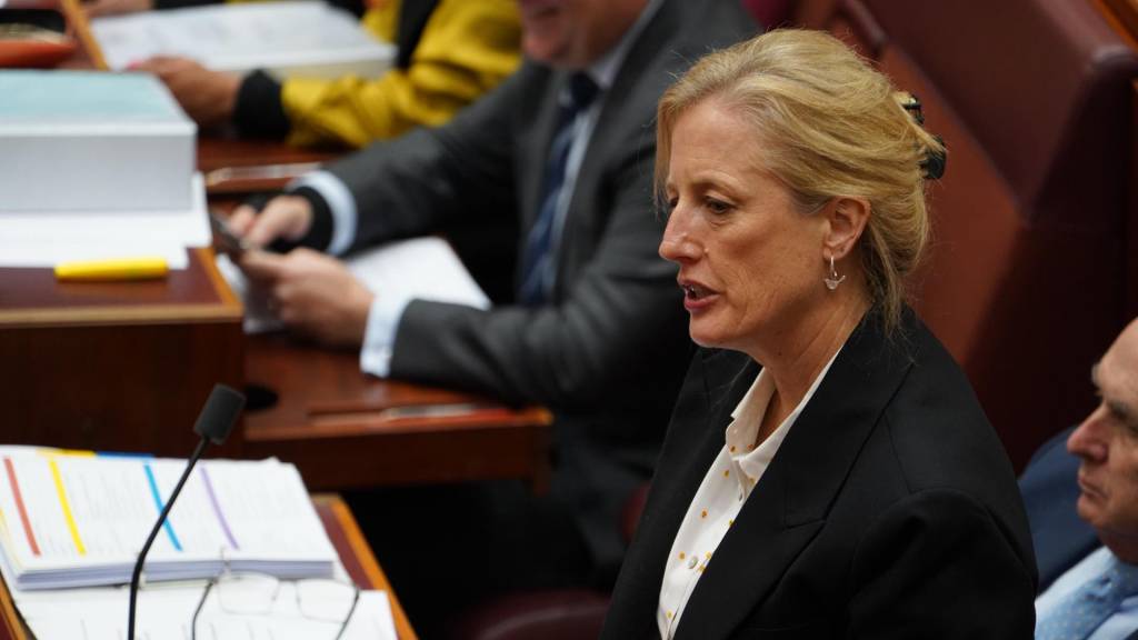 Labor scraps controversial freedom of information bill