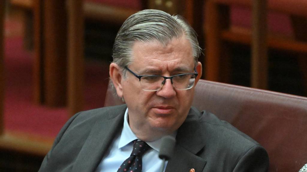 No privileged material found in Saunders payment probe, Senate document says