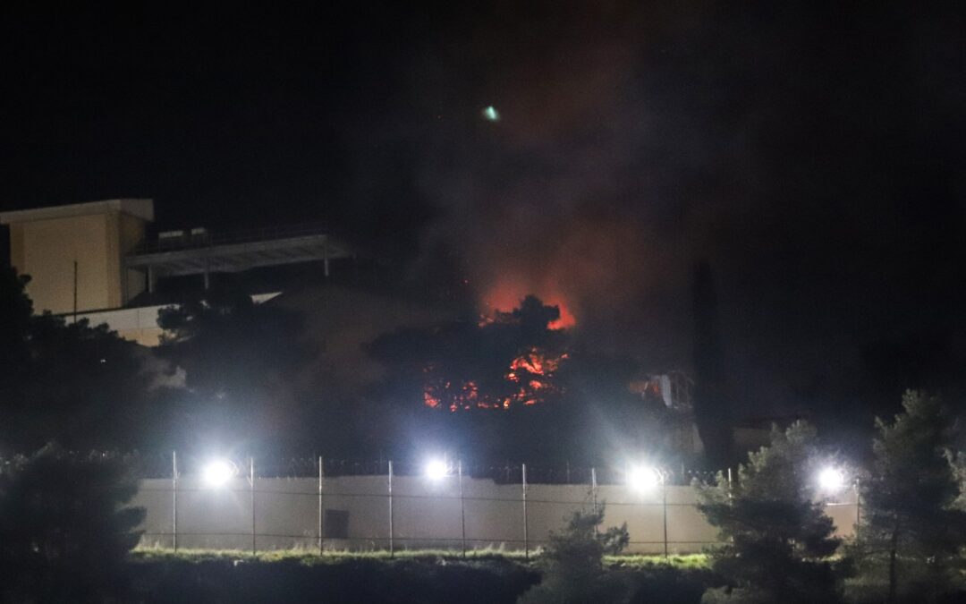 Iran targets Kurdish groups in Iraq, begins wave of attacks on Israel