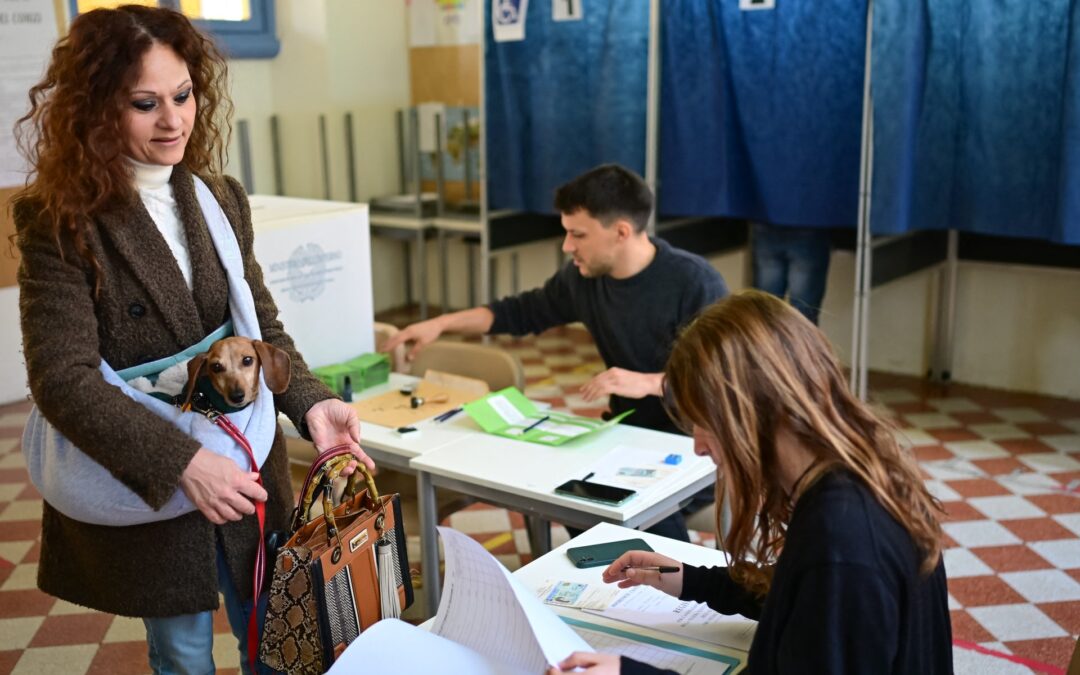Italians vote in high-stakes justice referendum in key test for Meloni