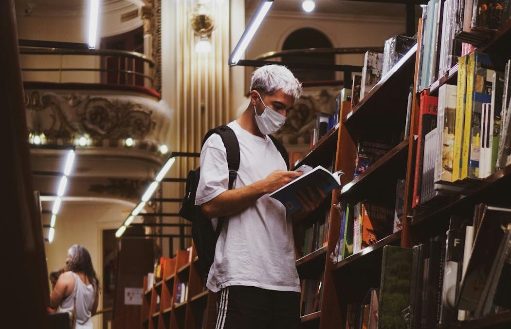In a heatwave, a cool library or shopping centre is a lifeline. Do we need more climate shelters?