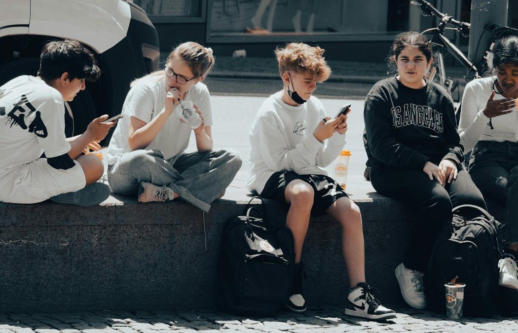 Social media giants are not complying with under-16s social media ban, new report finds