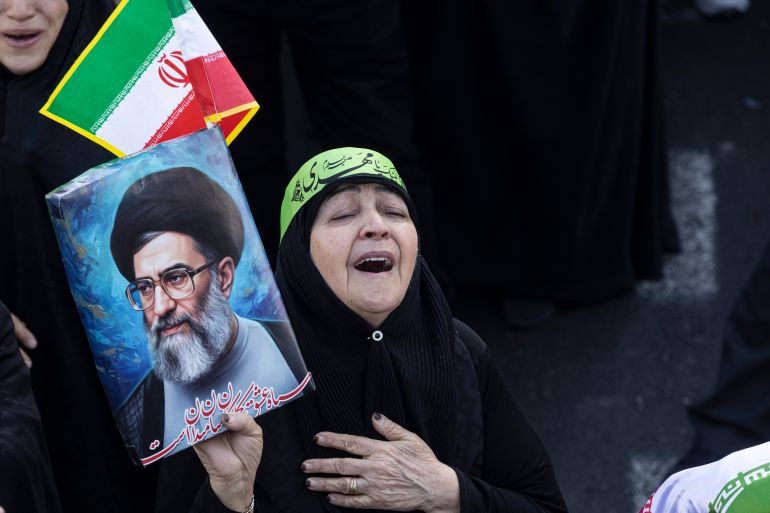 Who could succeed Ayatollah Ali Khamenei to lead Iran?