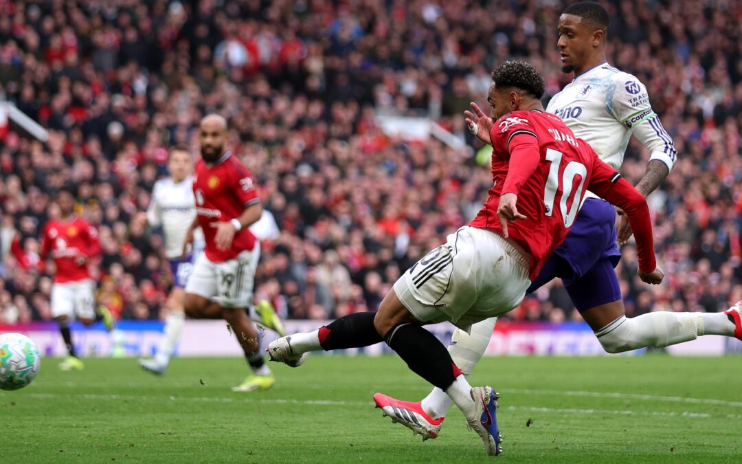 Manchester United beat Aston Villa 3-1 to tighten hold on third place