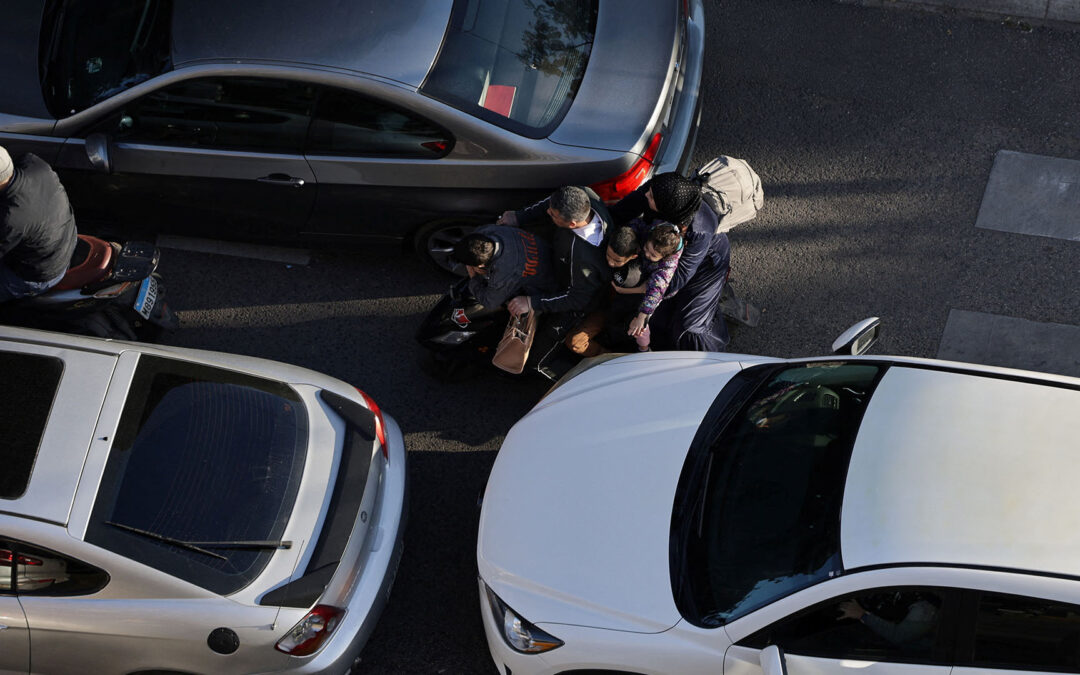 Traffic chaos in Beirut as Israel issues forced evacuation order