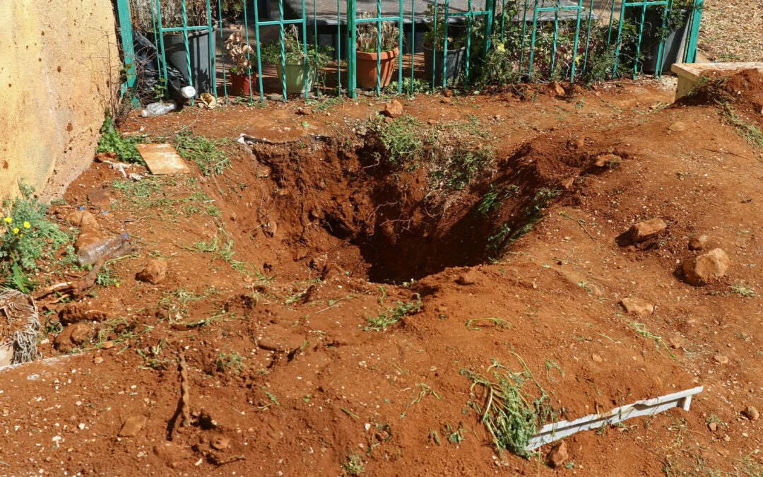 Israel launches raid in Lebanon searching for missing pilot