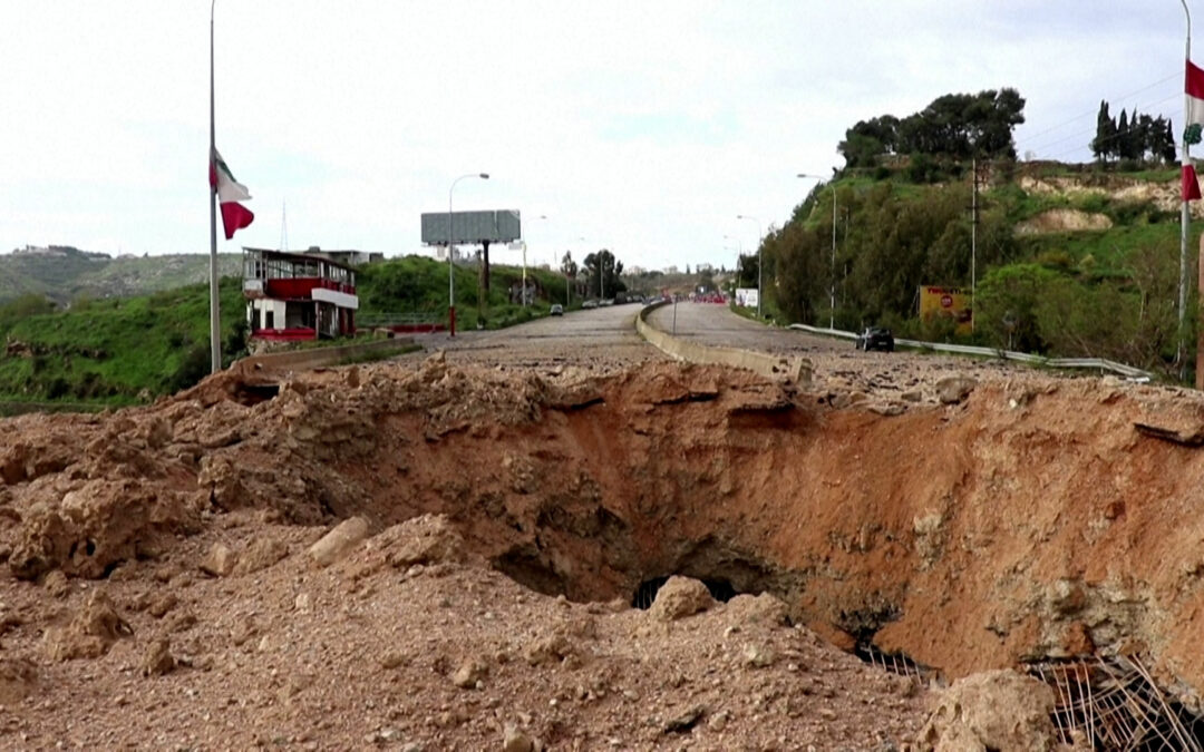 Israeli strike on Lebanon bridge raises fears of ground invasion