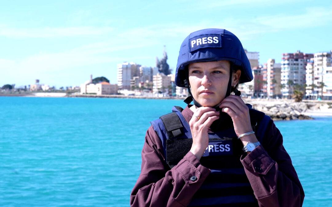 Israeli strike hits Tyre during Al Jazeera report