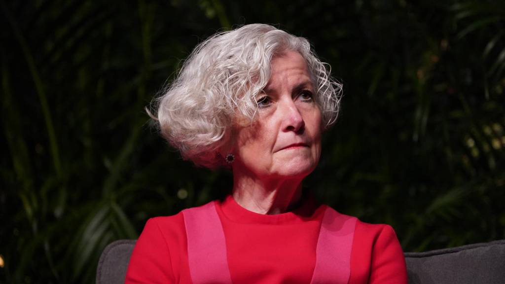 Home Affairs starts redundancy drive