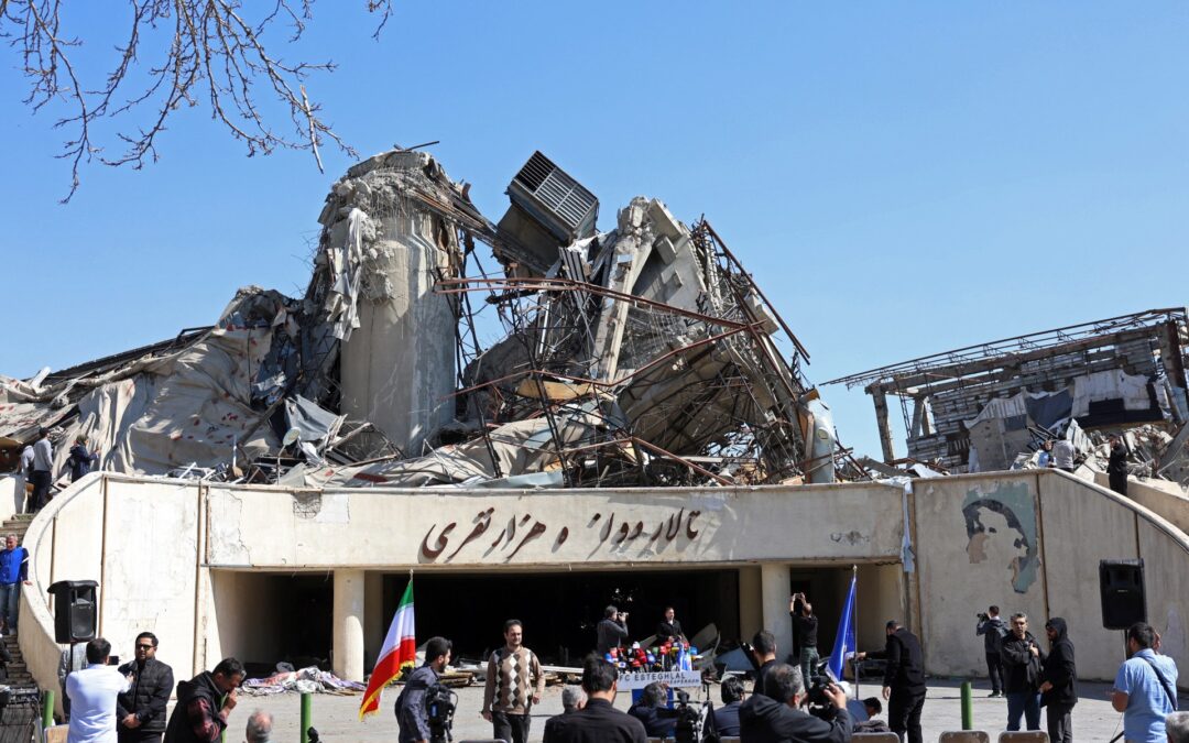 Iranian forces launch search for crew of downed US fighter jet