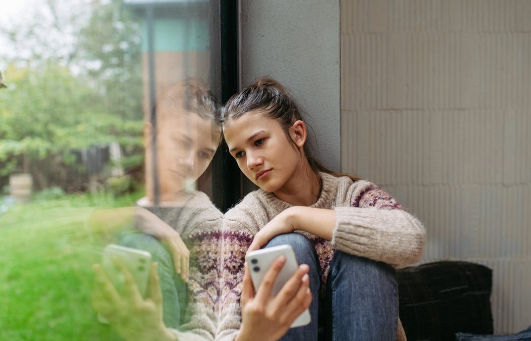 AuDHD means being autistic and having ADHD. And it can look very different to a single diagnosis