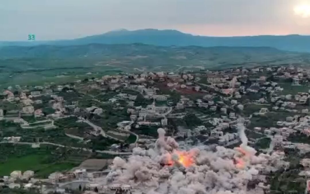 Israel bombs homes in southern Lebanon