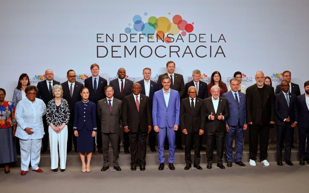 Who will shape the global agenda, the left or far right?