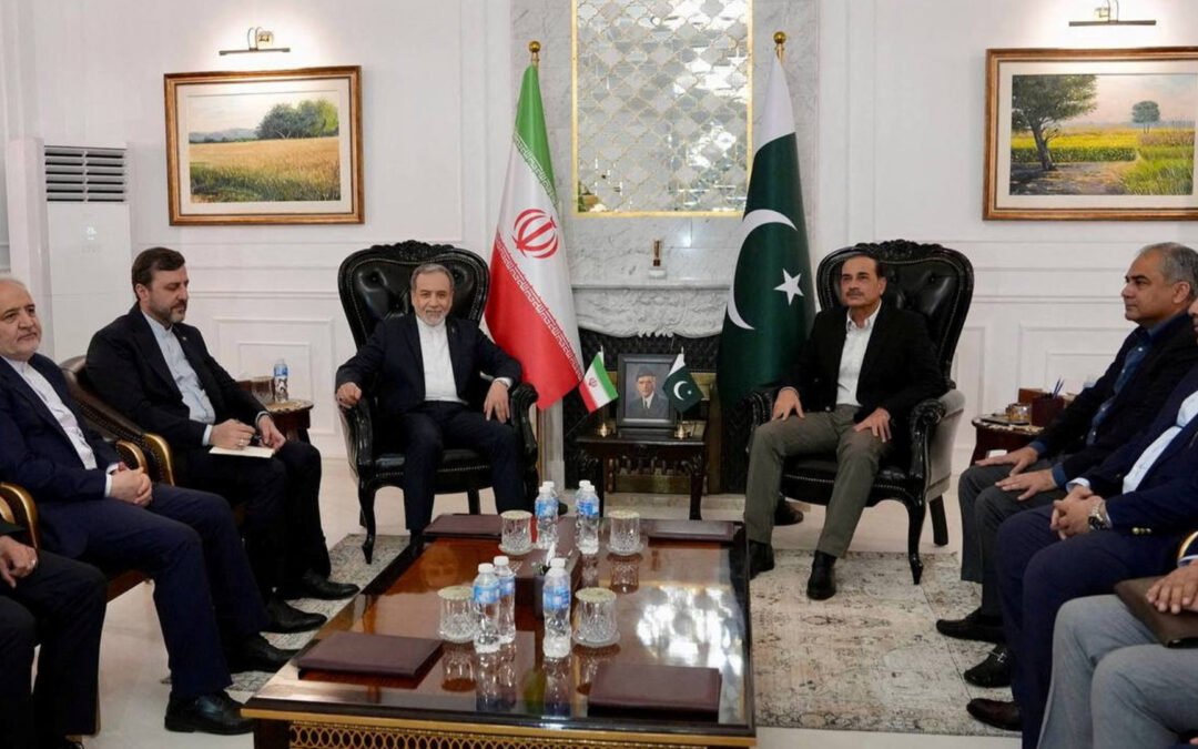 Top Iranian and Pakistani officials meet in Islamabad