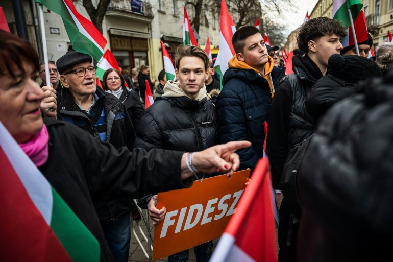 Vance heads to Budapest to shore up Orban’s support before Sunday vote