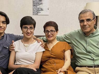 Leading Iranian human rights lawyer detained in Tehran, daughter says