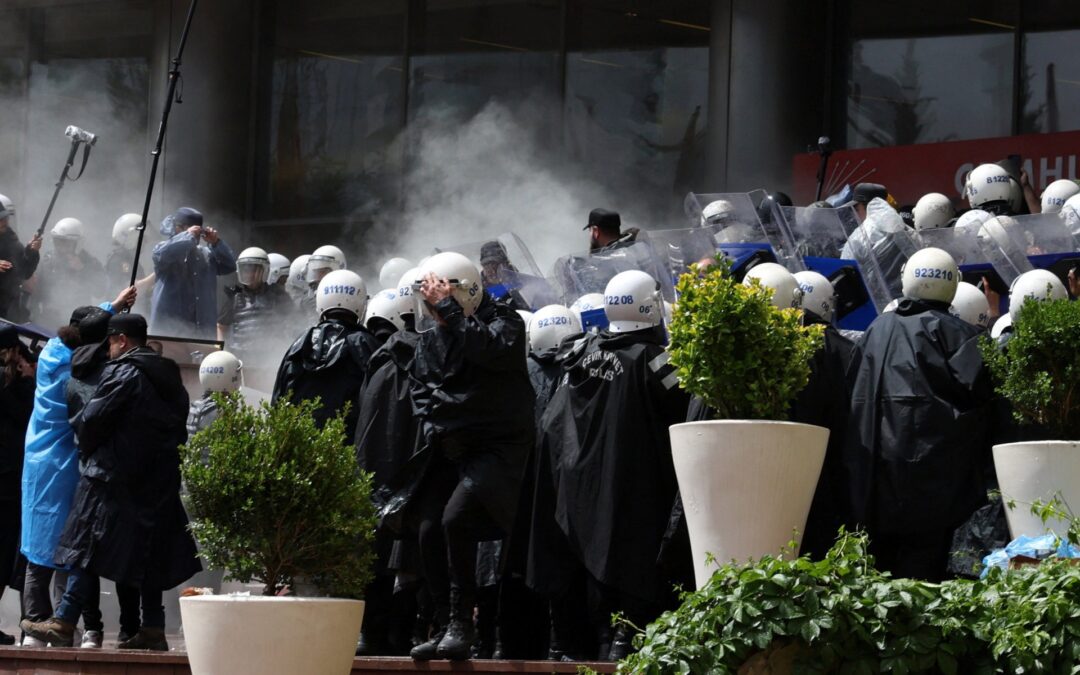 Turkish police storm main opposition CHP’s party headquarters