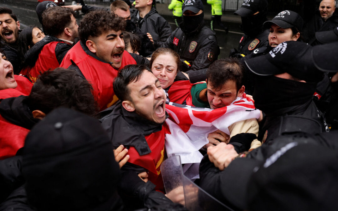 Turkish police fire tear gas, arrest hundreds at May Day rally