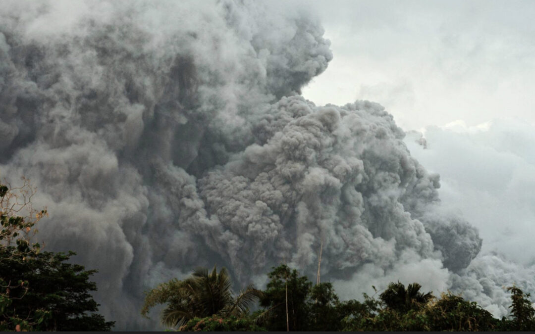 Philippines volcano erupts, blanketing ash across the sky