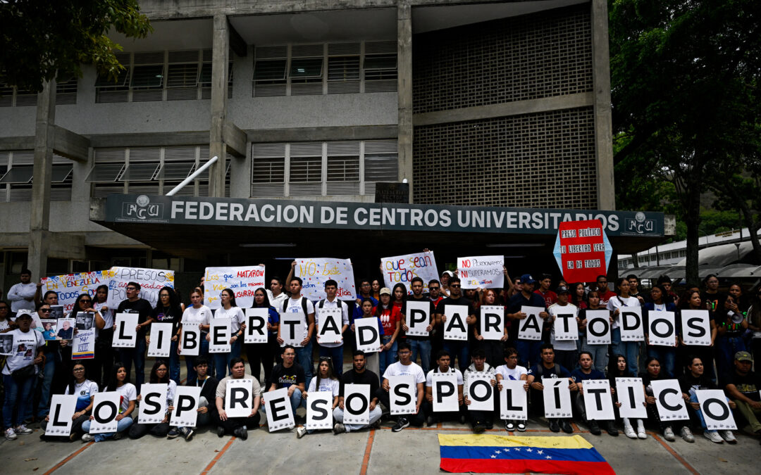 Students block main highway in Caracas to demand release of political priso
